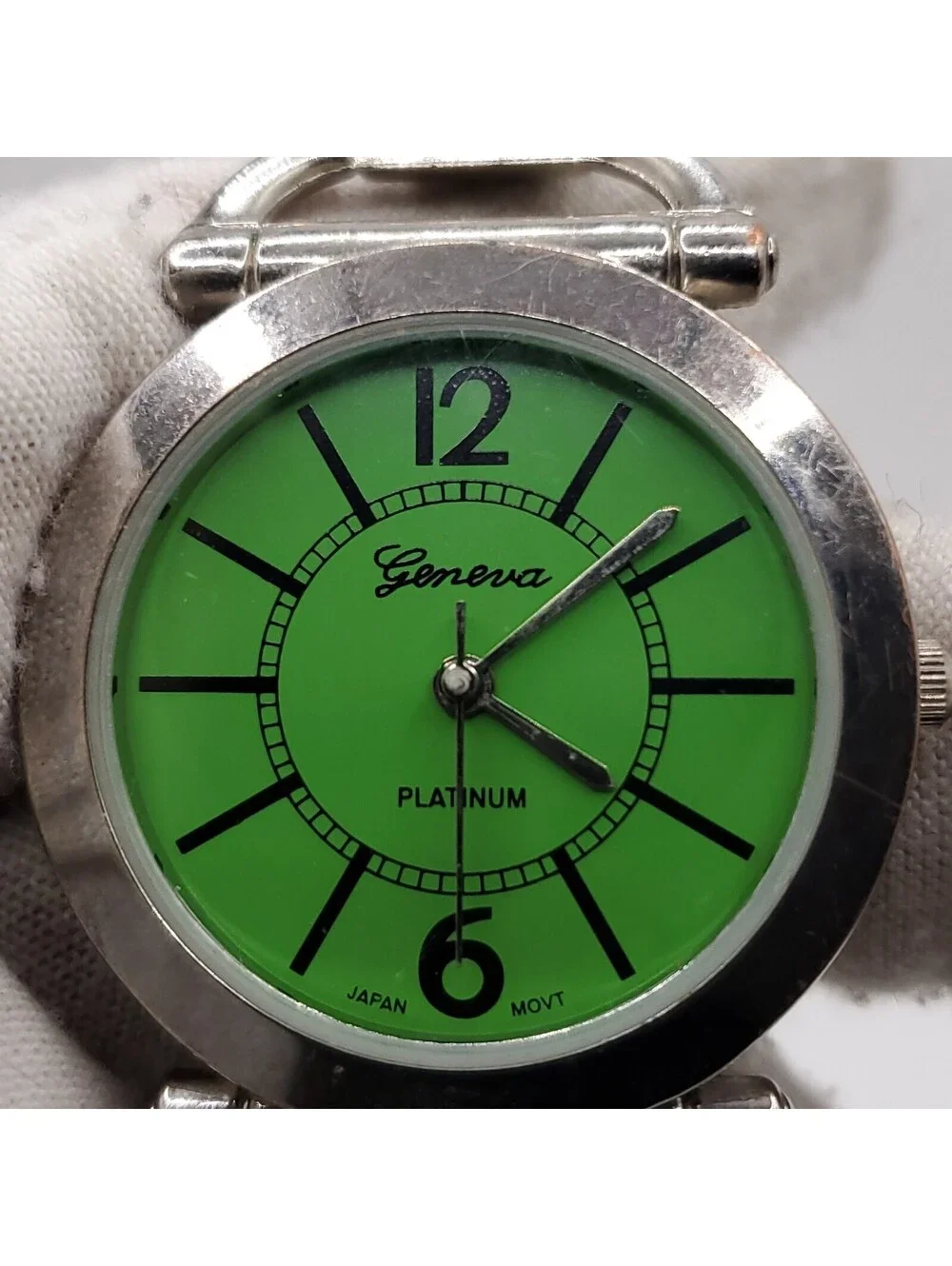 Geneva Platinum Womens Watch 34mm Green Silver Cuff Band New Battery
